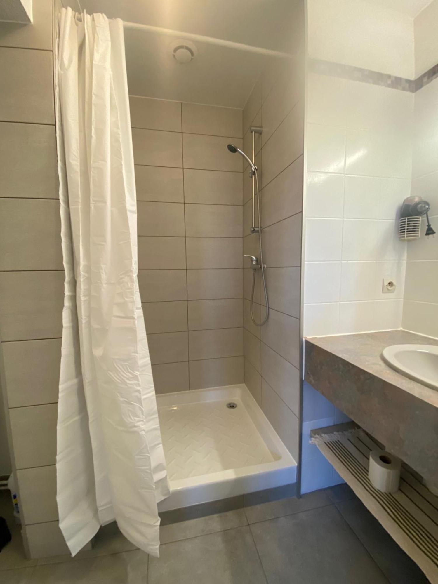 Gite Saint Florent Studio Apartment Parking Gratuit Strasbourg Exterior photo